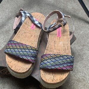 Betsey Johnson Multicolor Platform Sandals EUC